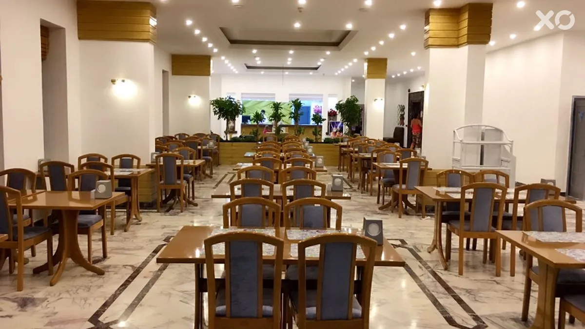 Aryes Deluxe Hotel