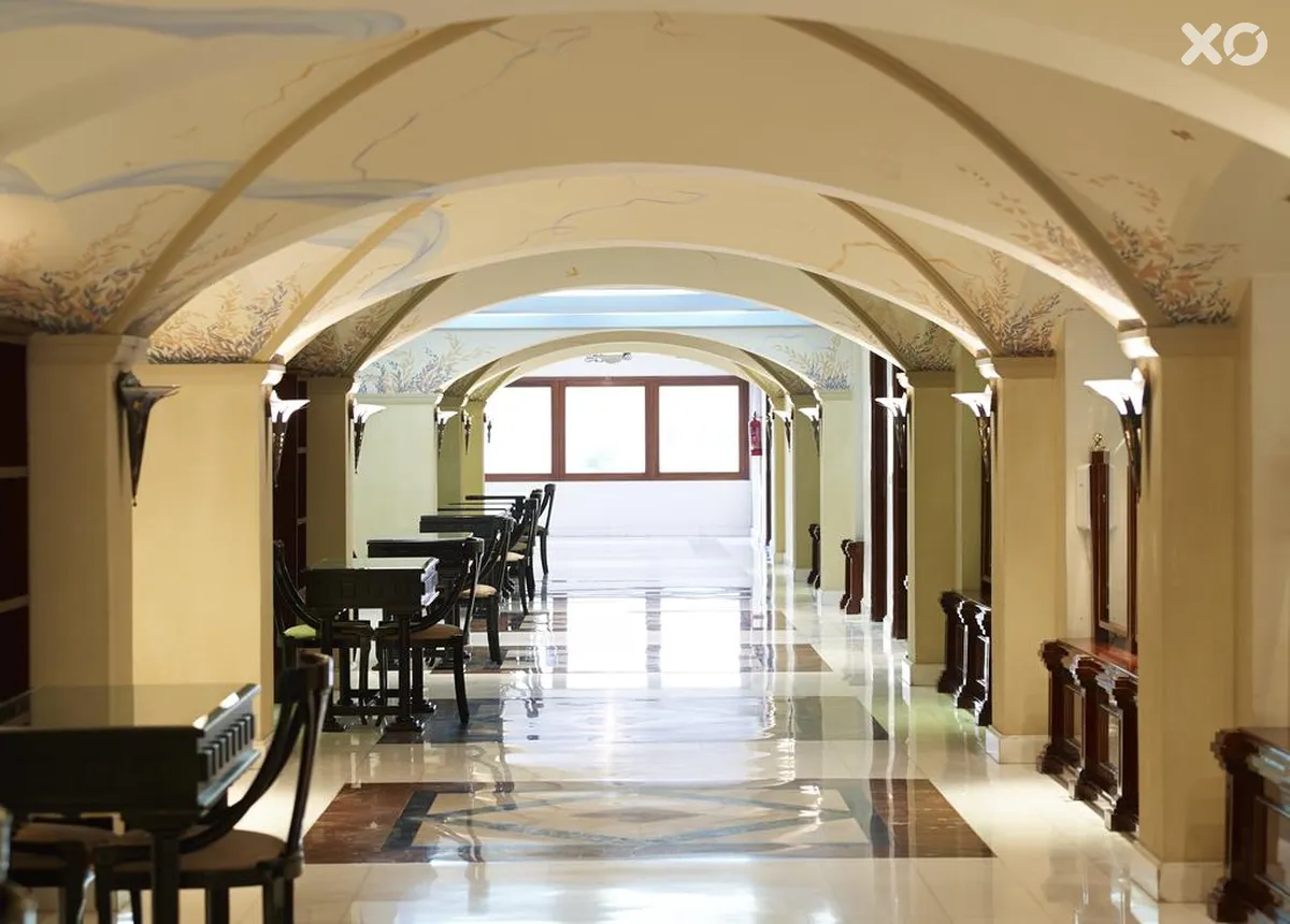 Mitsis Grand Hotel