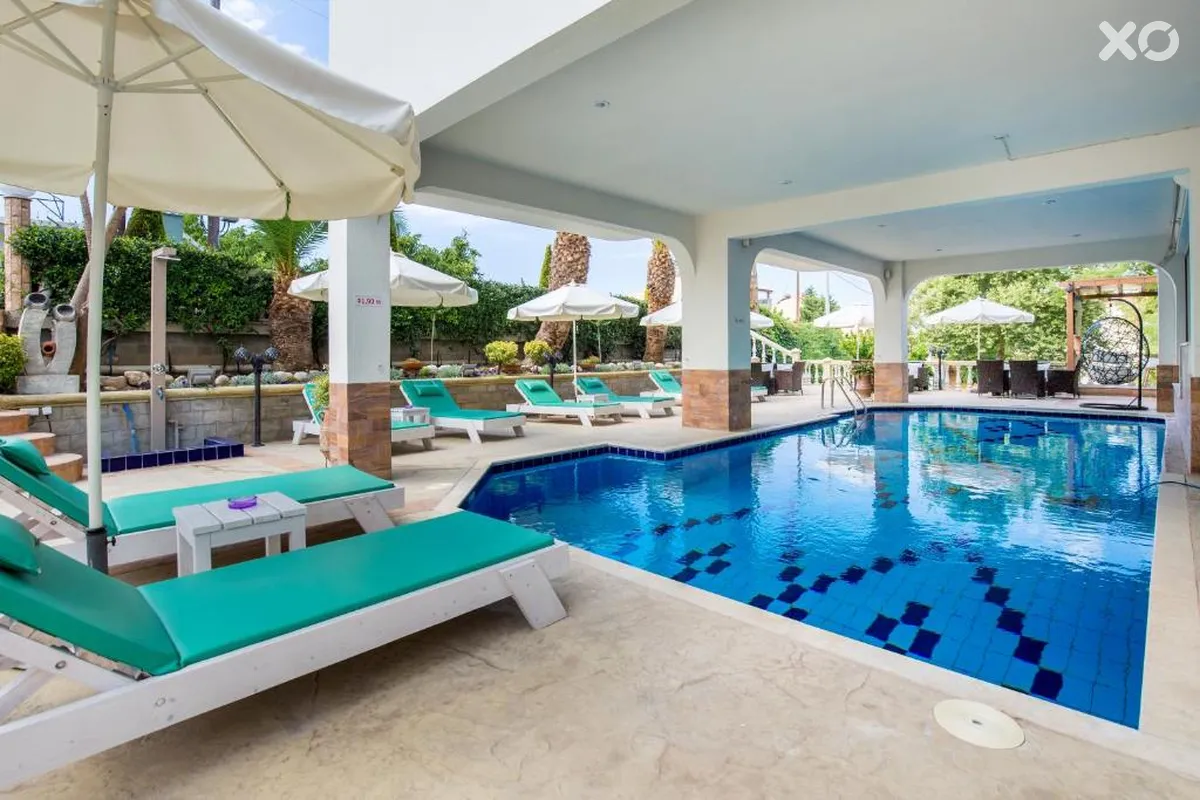 Garden Hotel