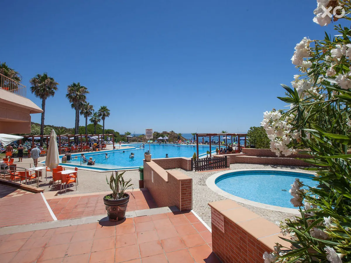Auramar Beach Resort