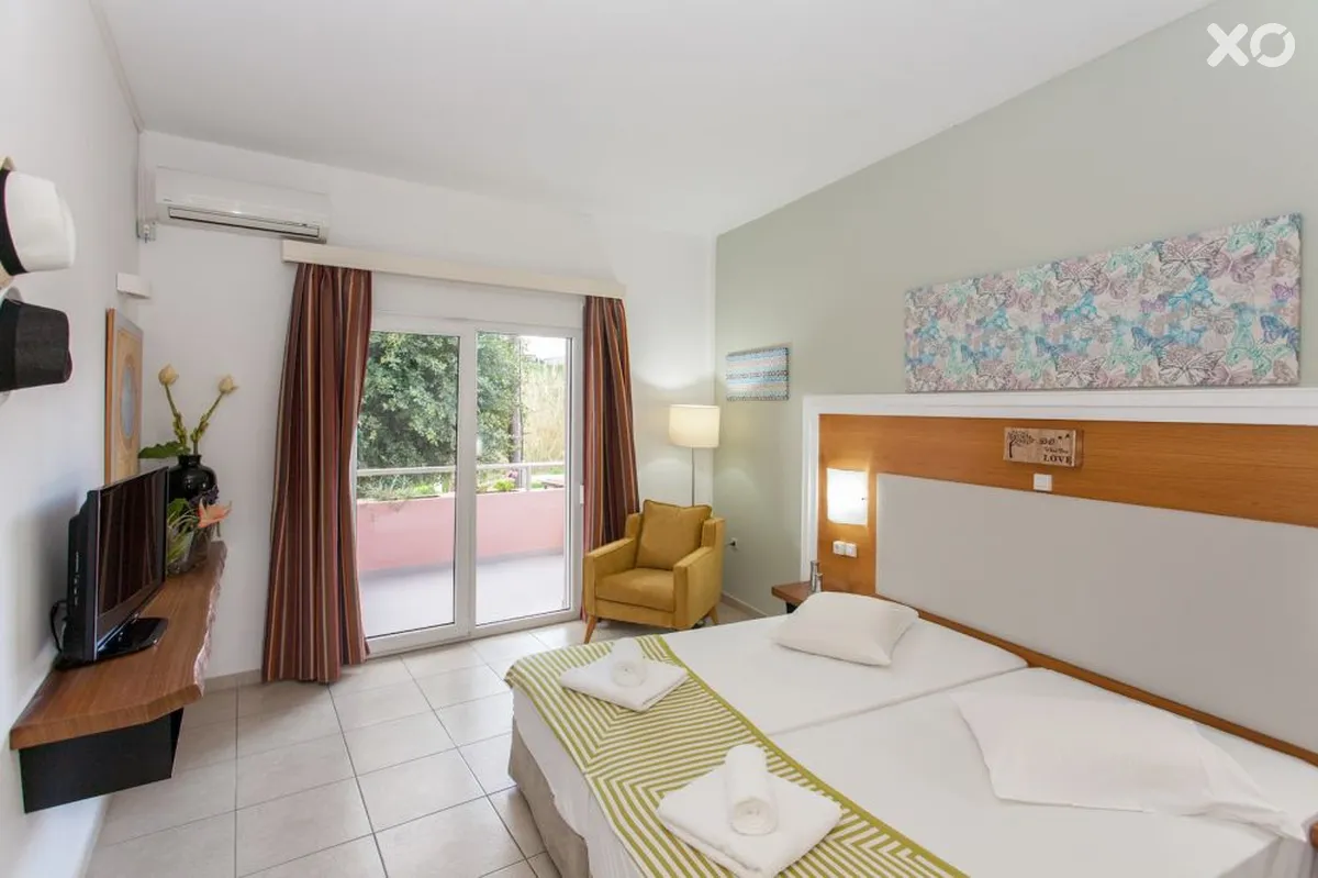 Sea Side Hotel