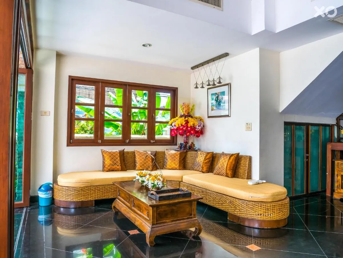 Chomsin Hua Hin Hotel