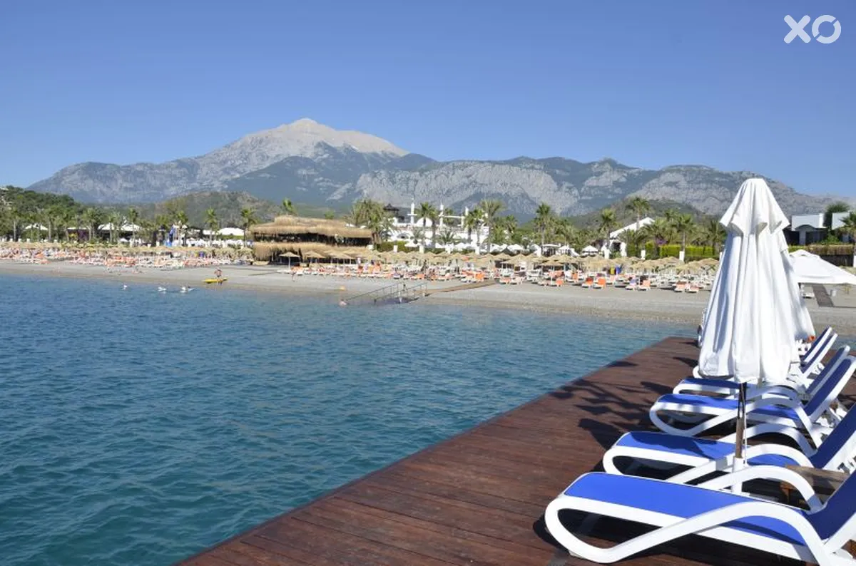 Emelda Sun Club