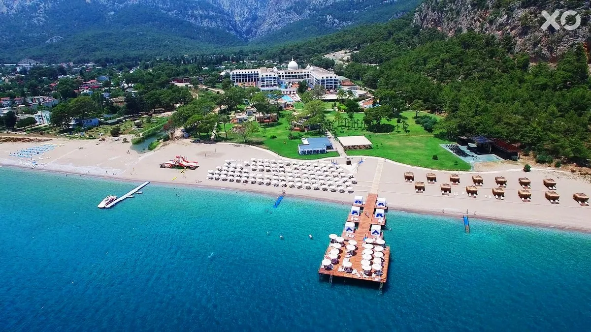 Juju Premier Palace