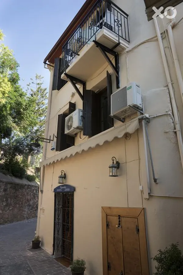 Elia Portou Rooms