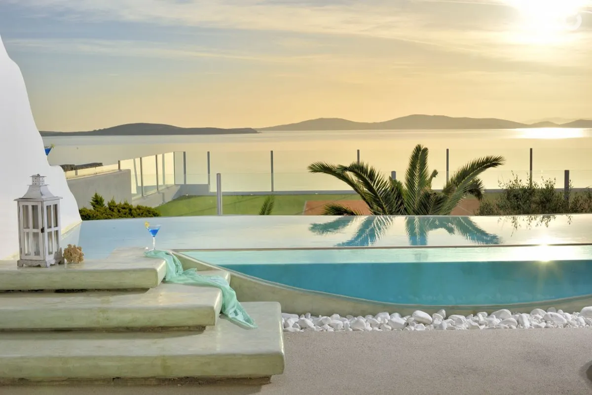 Saint John Hotel & Villas