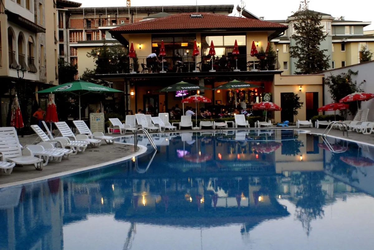 Rose Village Aparthotel