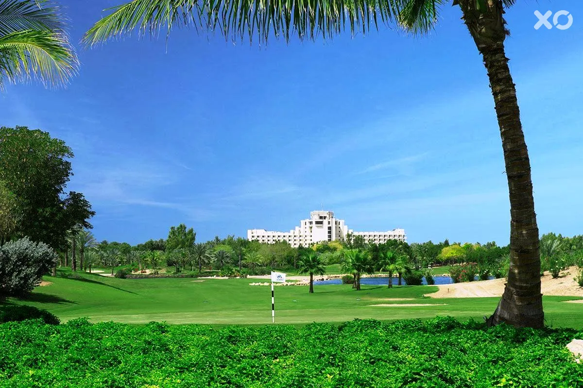 JA Palm Tree Court