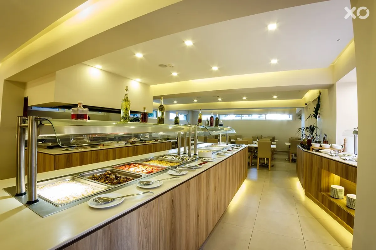 Porto Planos Beach Hotel