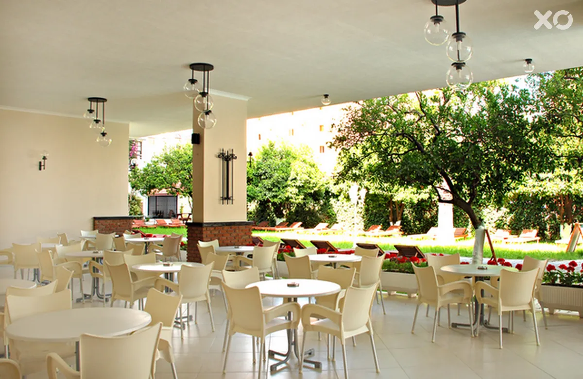 Boulevard Hotel