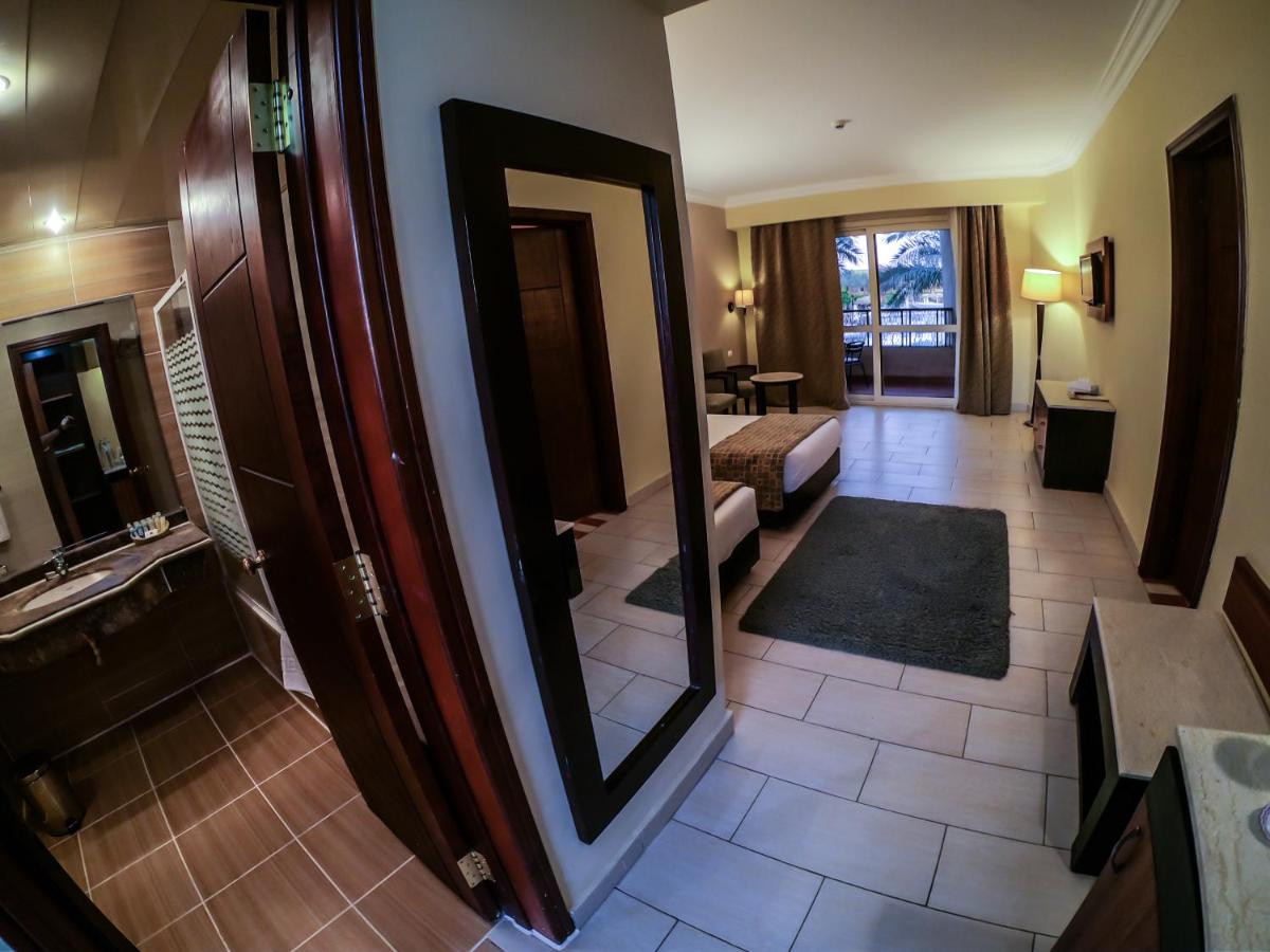 Regency Plaza Aqua Park & ​​Spa