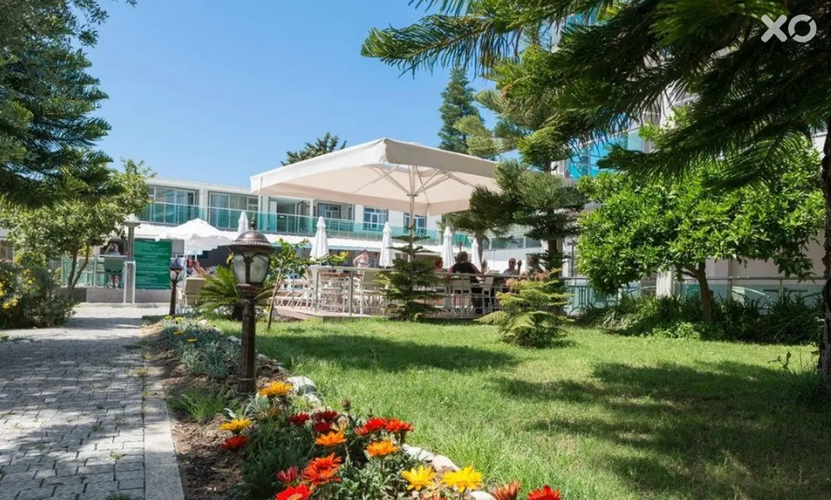 Clover Magic Altinkum Park Side
