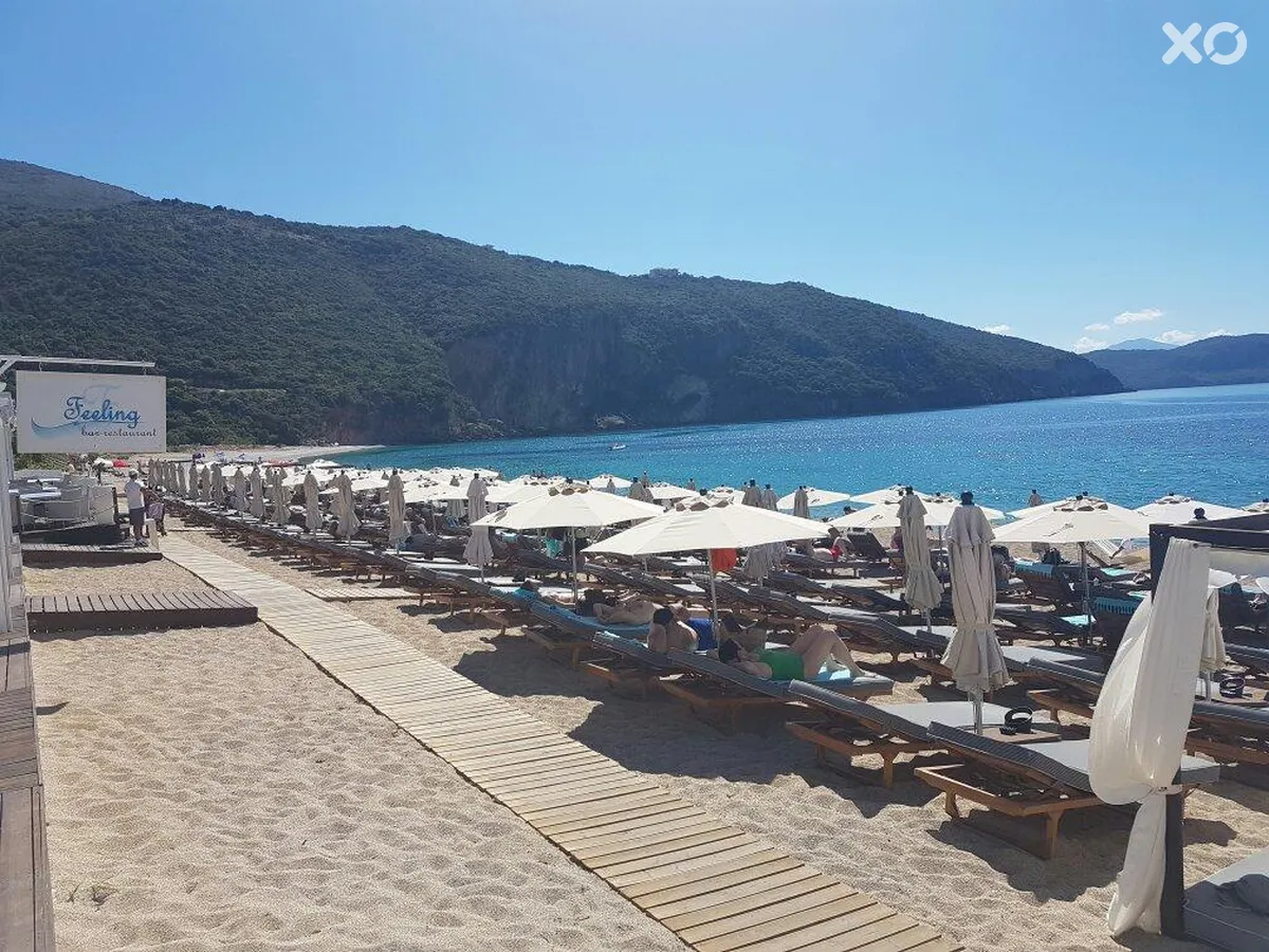 Lichnos Beach Hotel & Suites