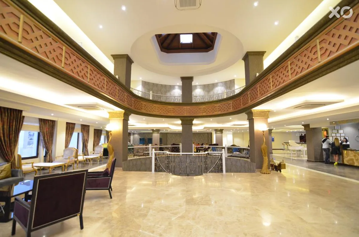 Azka Hotel