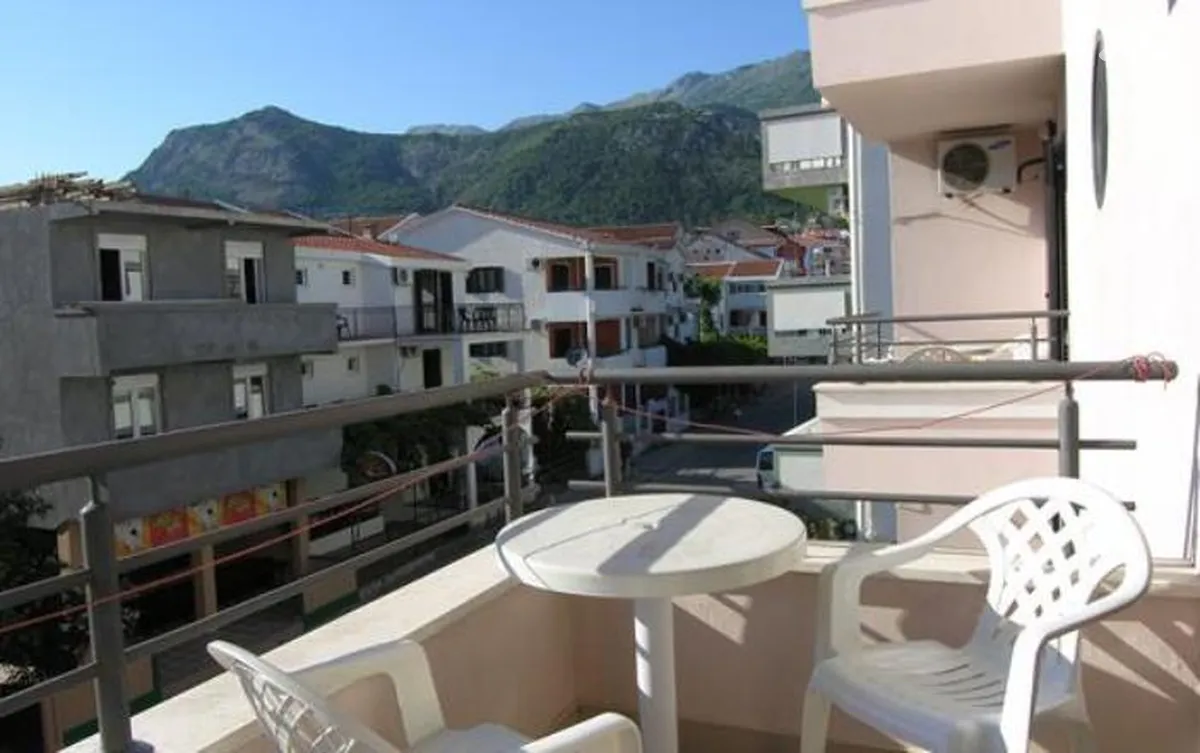 Mare Apartments