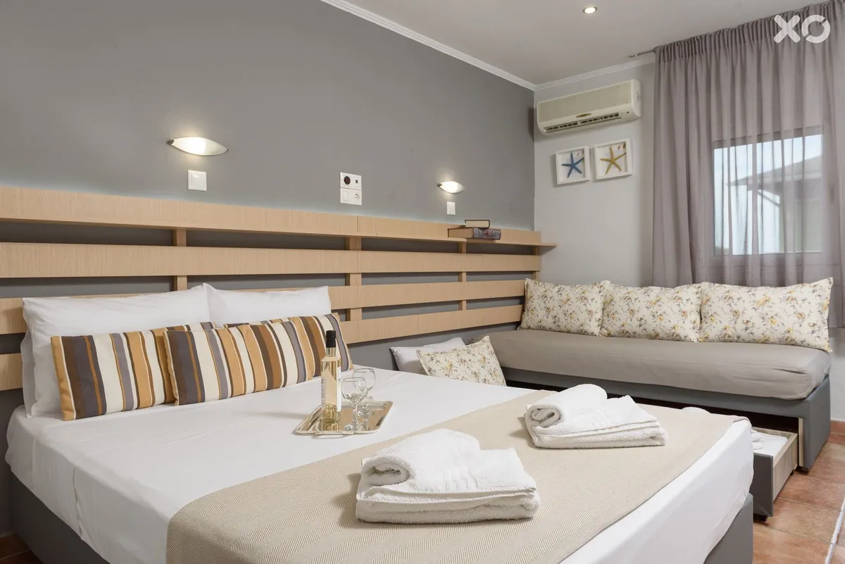 Ammos Beach Studios & Suites