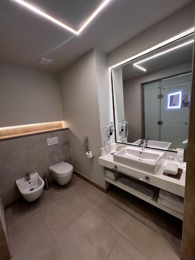 Reef Oasis Beach Resort