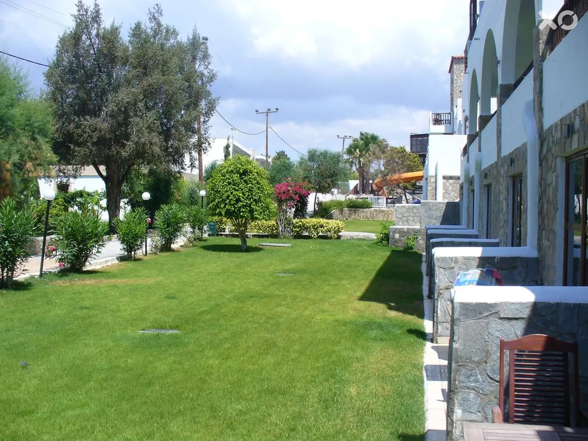Costa Lindia Beach Resort