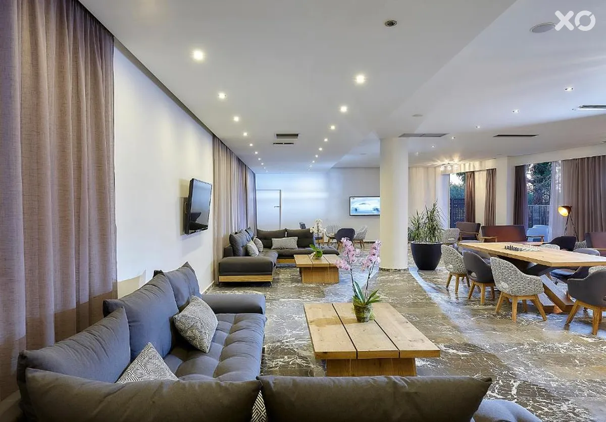 Vasia Royal Hotel