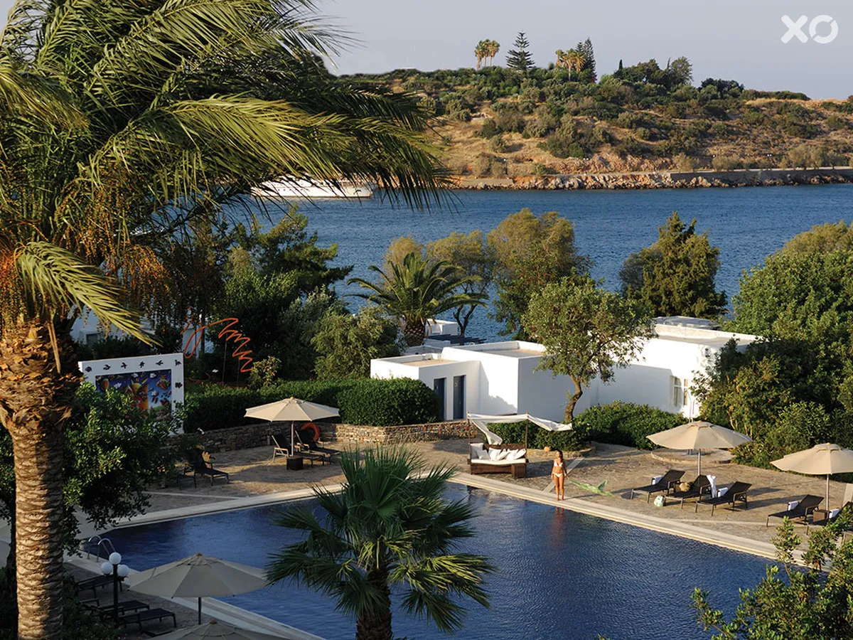 Minos Beach Art Hotel