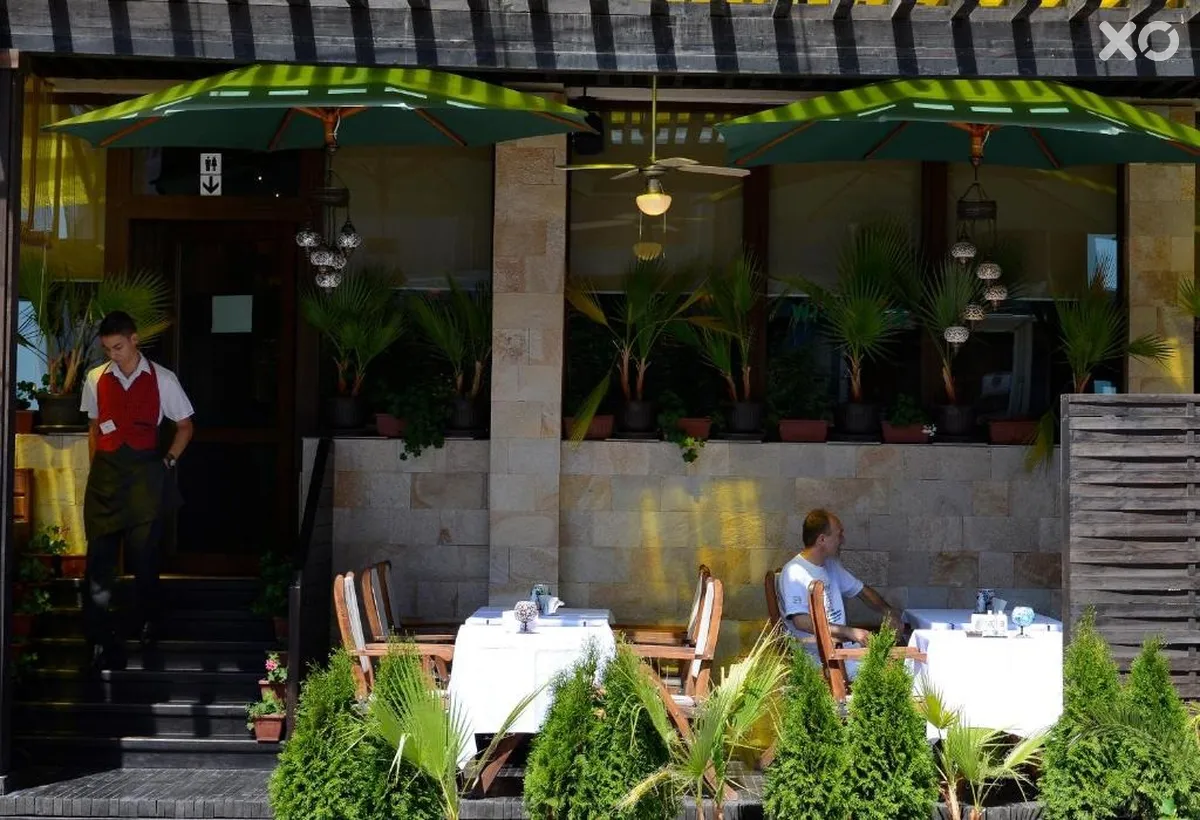 Royal Beach Hotel