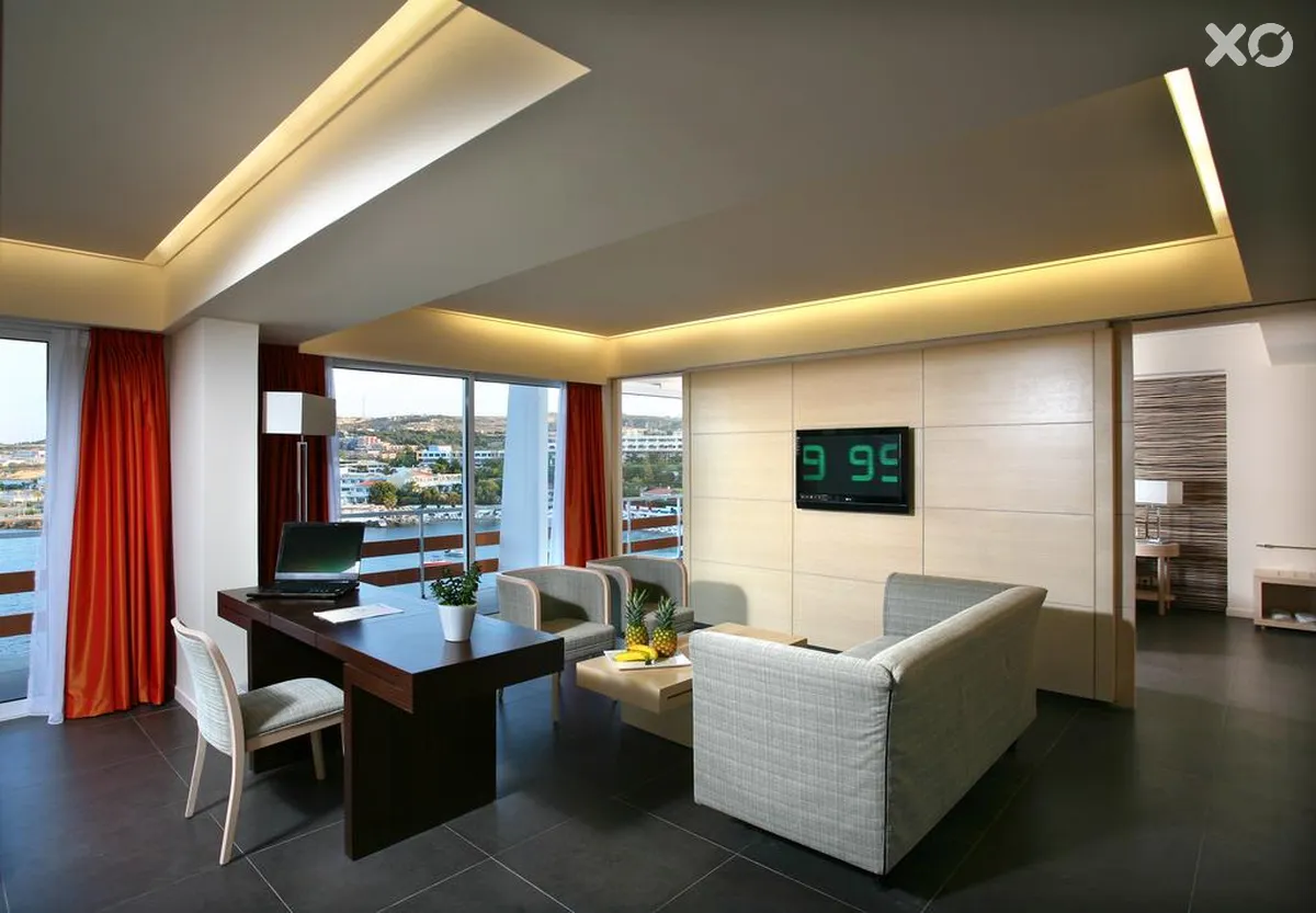 Eden Roc Resort Hotel