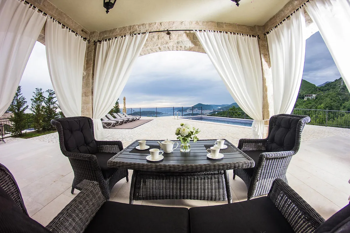 Oak Leaf Residences