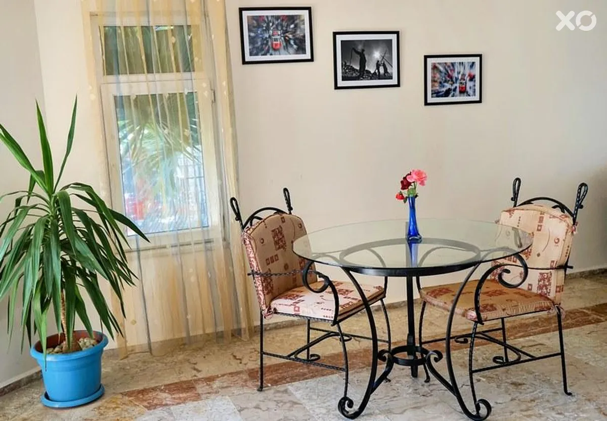 Bezay Hotel