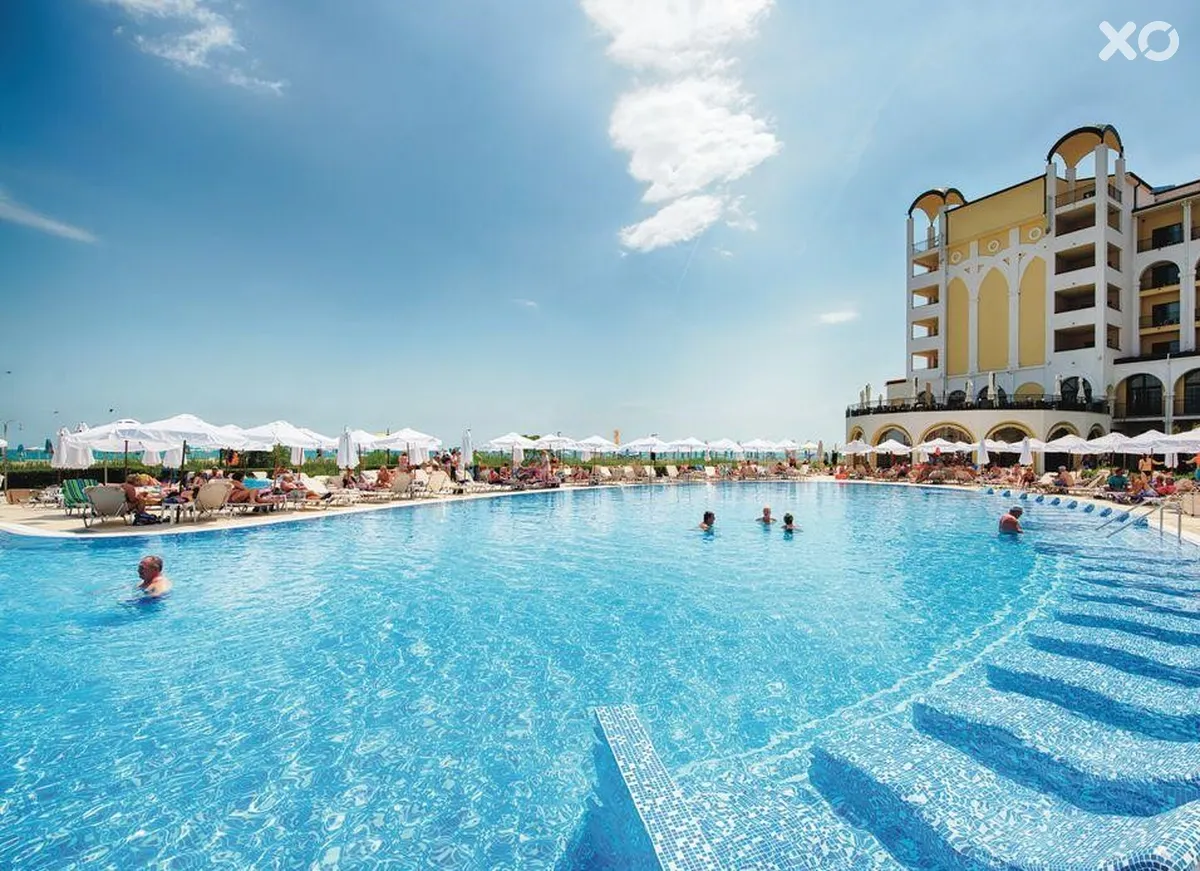 Alua Helios Bay