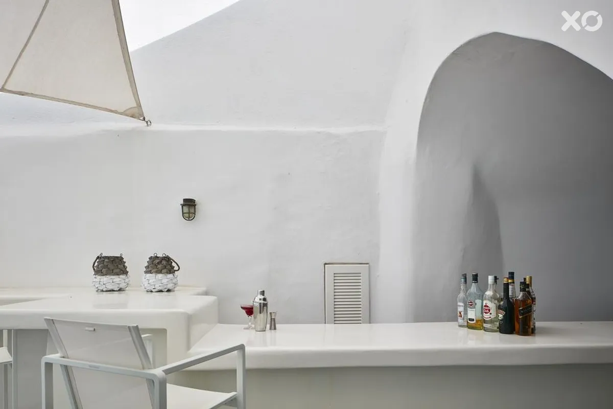 Cliff Side Suites