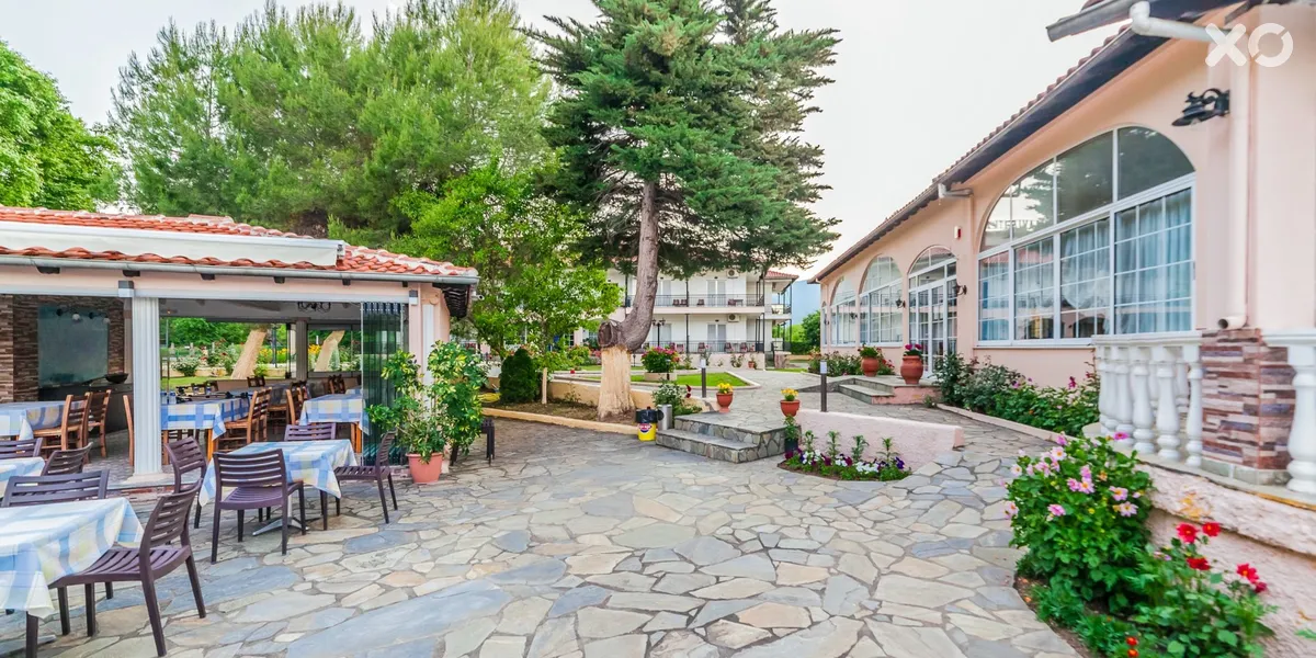 Sintrivanis Hotel