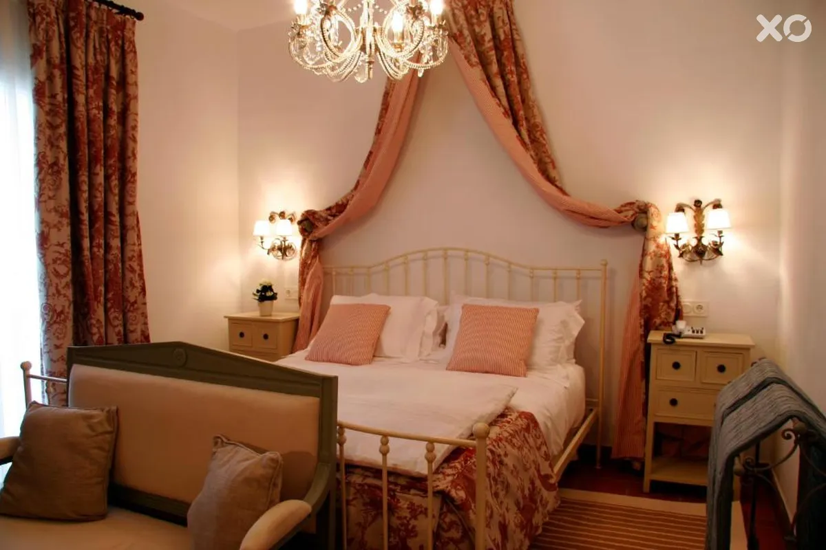 B Bou Cortijo Bravo Hotel