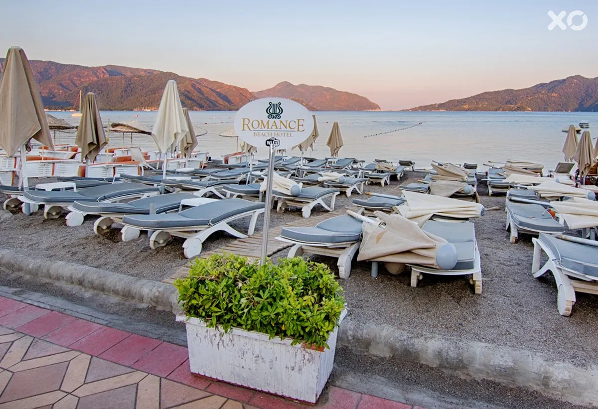Romance Hotel