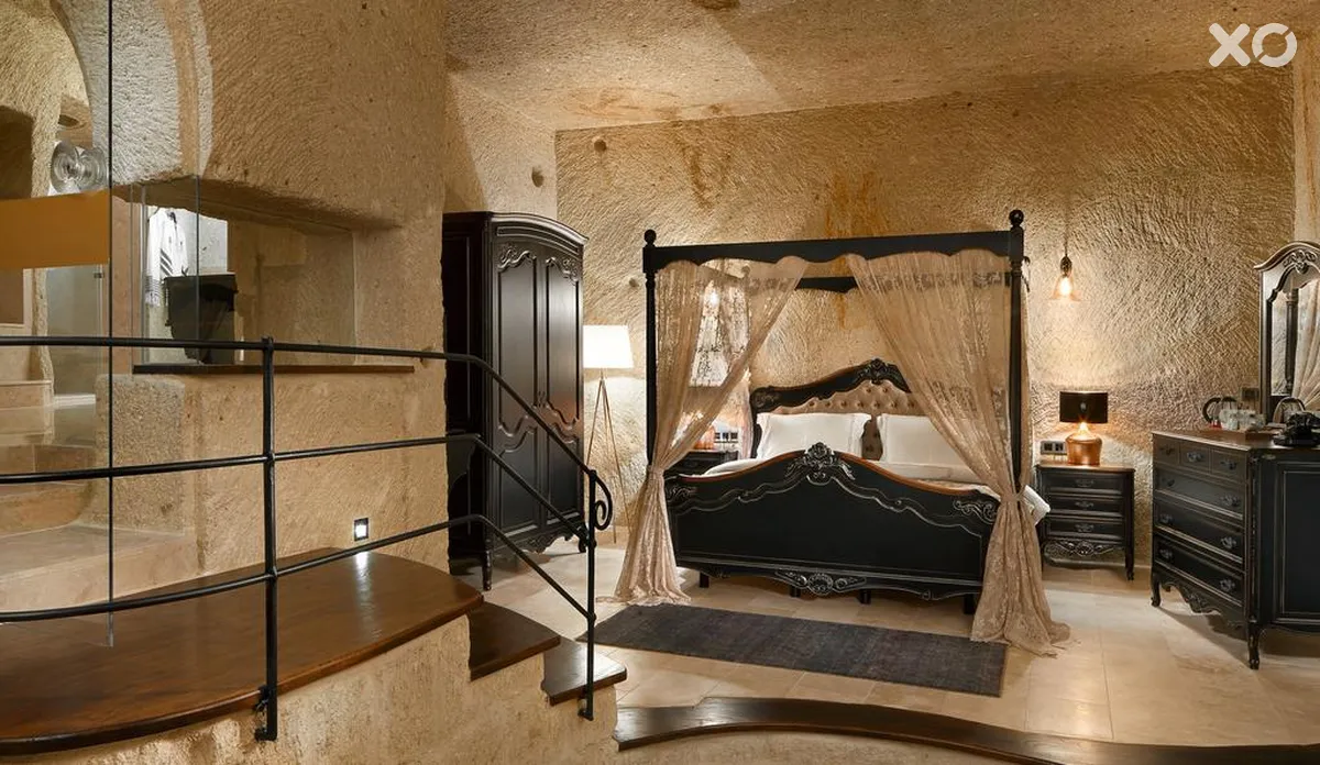 Seraphim Cave Hotel