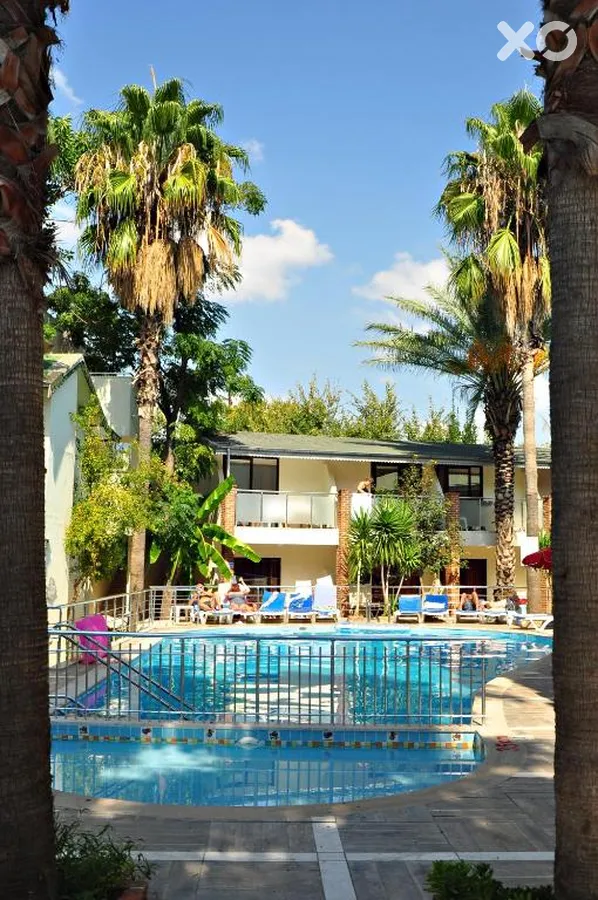 Tropic Hotel