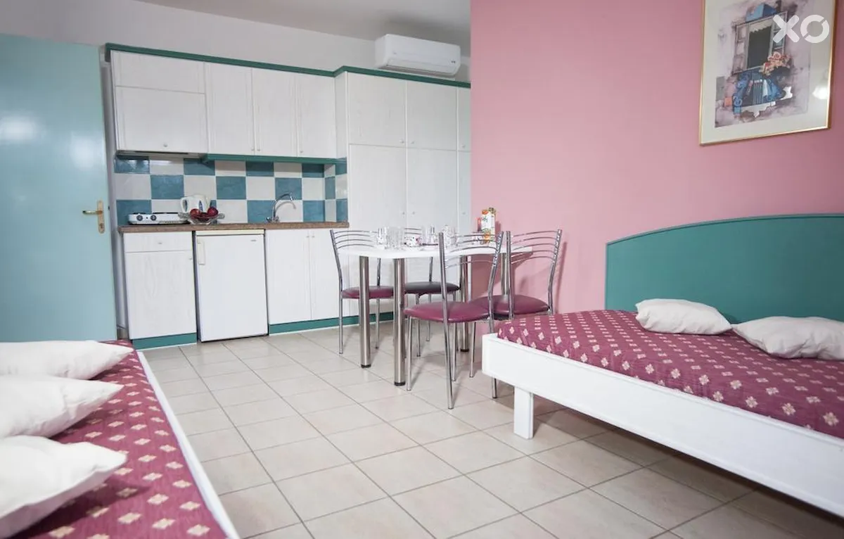 Theoni Apartments