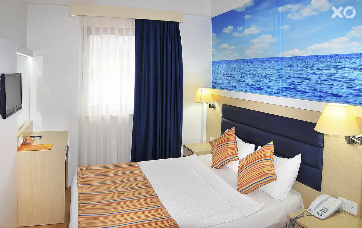 Club Aqua Plaza