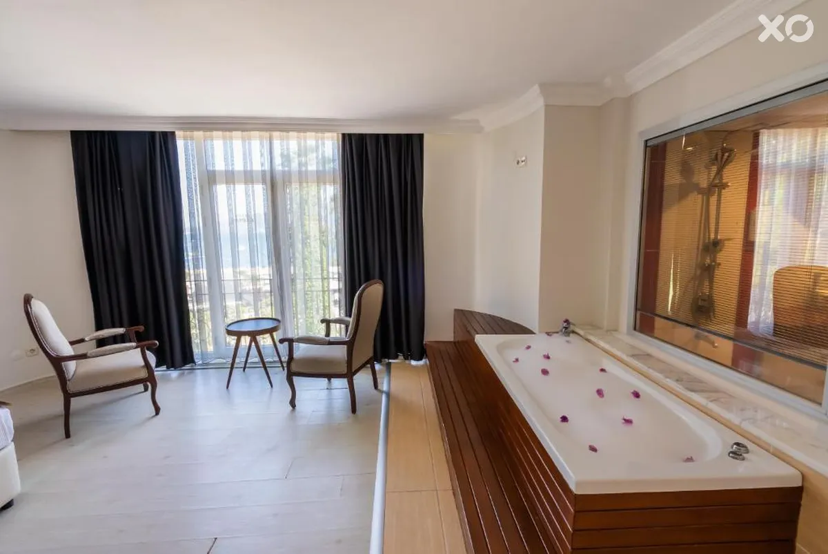 Caprea Hotel