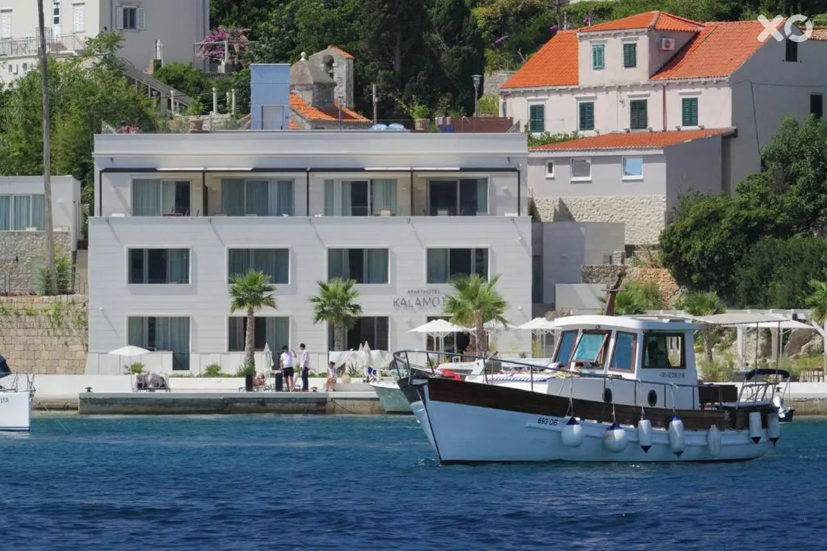 Kalamota Beach House