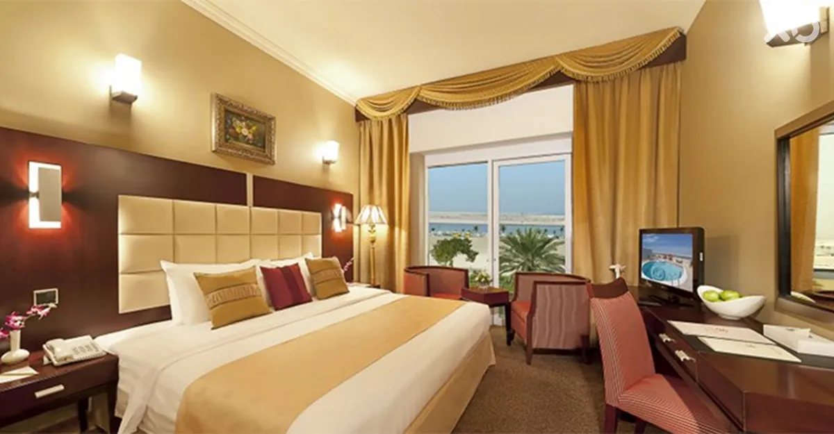 Sun & Sands Sea View Hotel