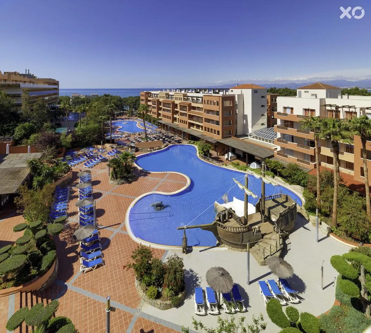 H10 Mediterranean Village