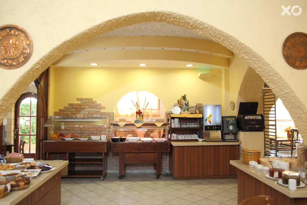 Erato Hotel
