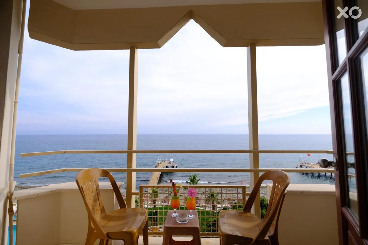 Anitas Beach Hotel
