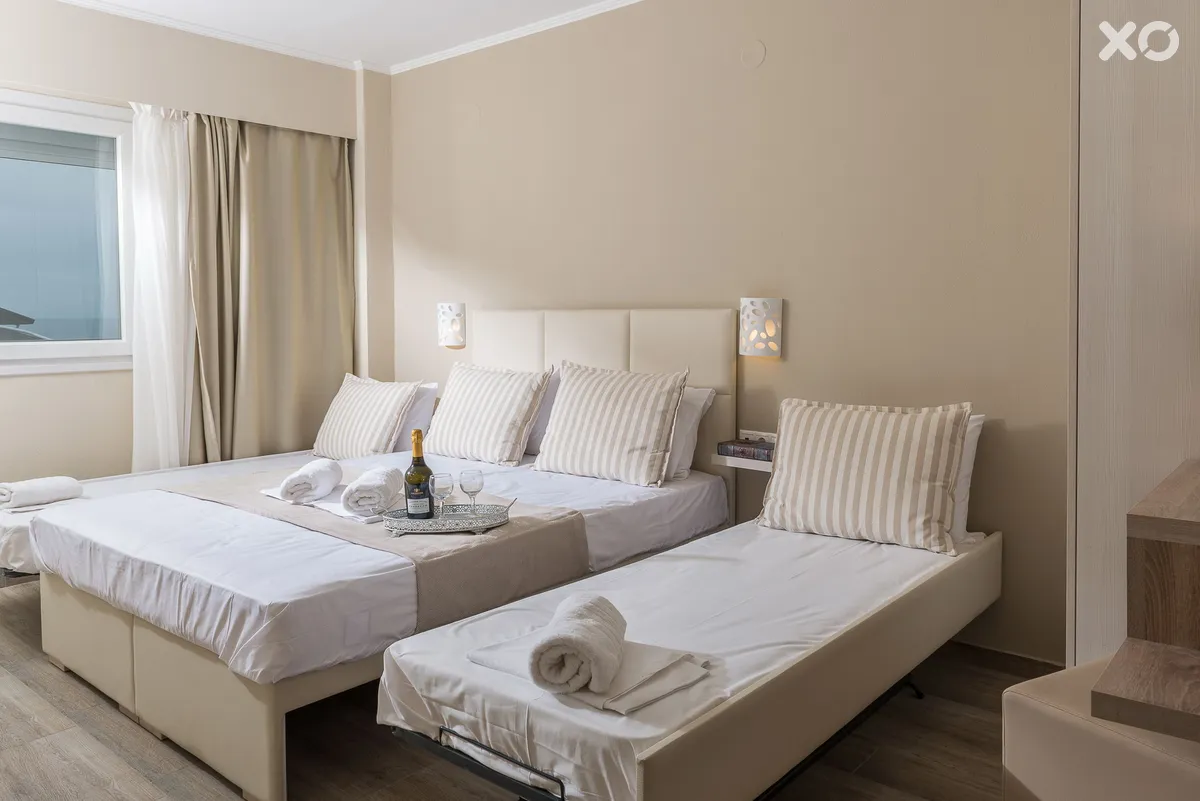 Ammos Beach Studios & Suites