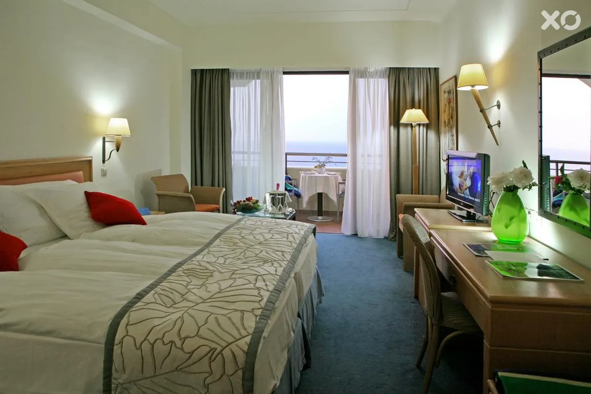 Rhodes Bay Hotel & Spa