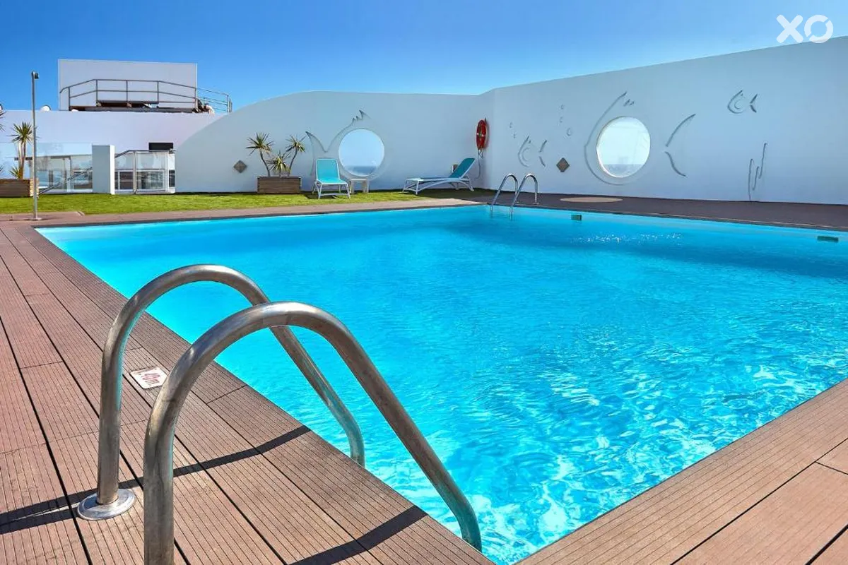 Lancelot Hotel