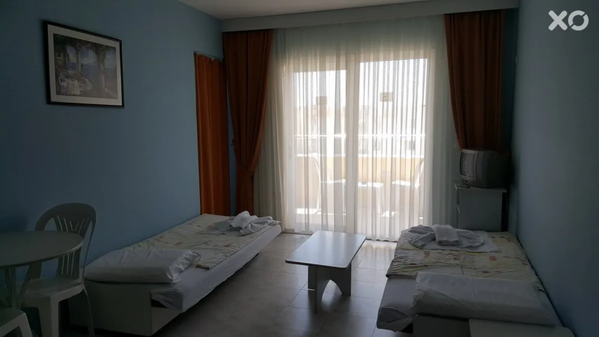 Goldenmoon Aparthotel