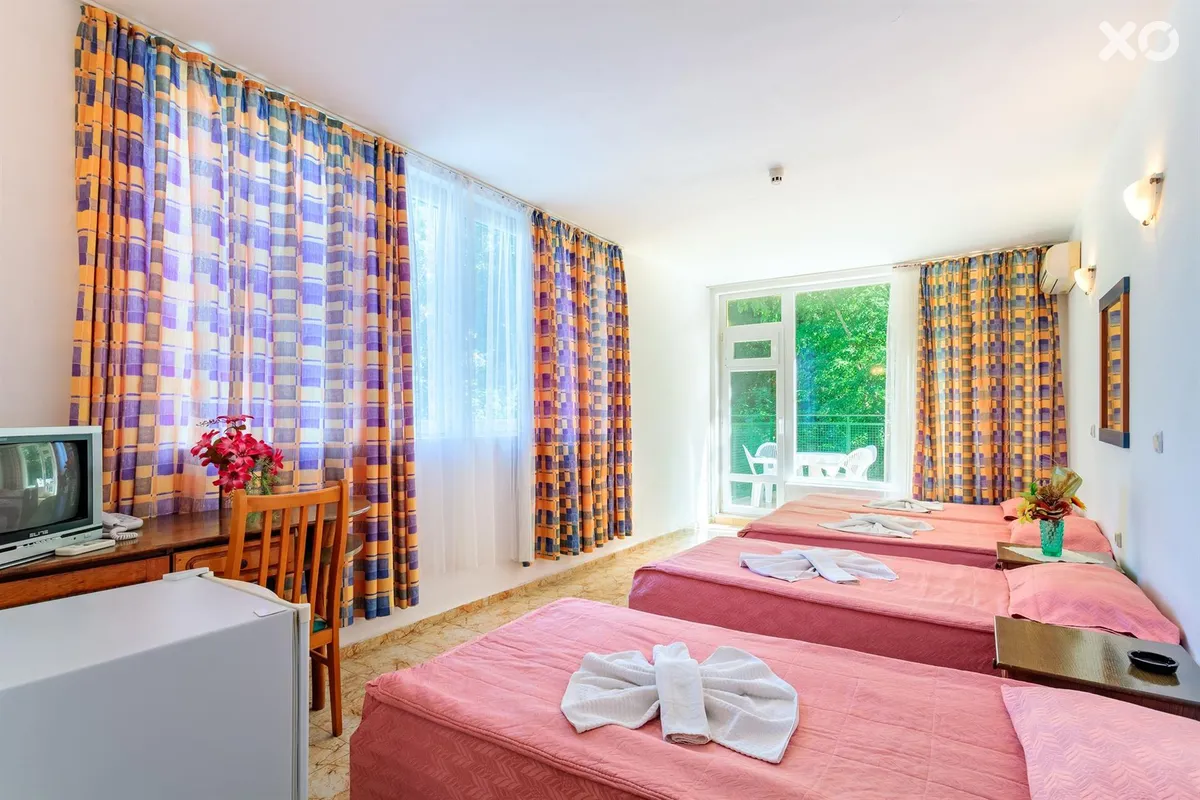 Sunny Varshava Hotel