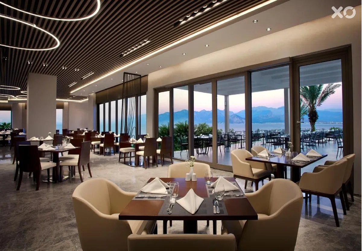 Akra Hotel