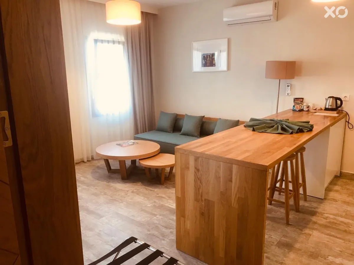 Dorman Suites